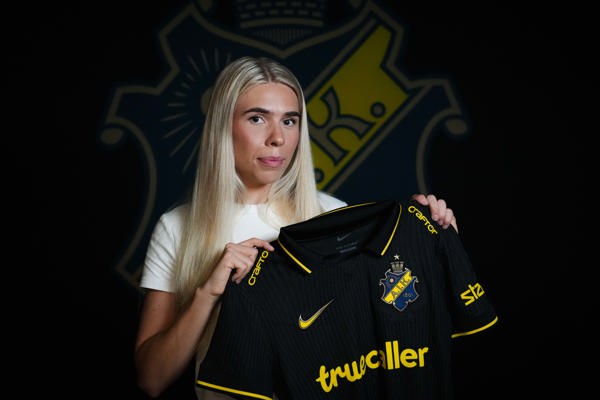 Ásdís Halldórsdóttir klar för AIK Fotboll